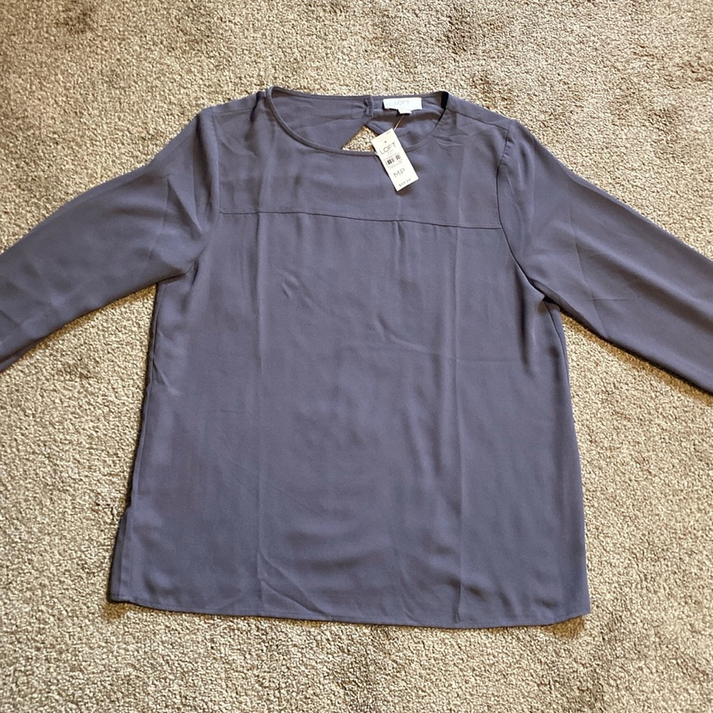 NWT Loft Polyester Blouse in Gray - Medium Petite